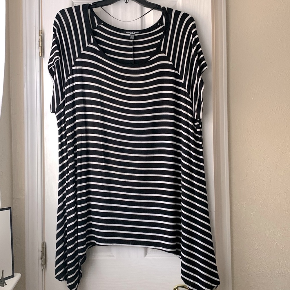 Women’s shirt